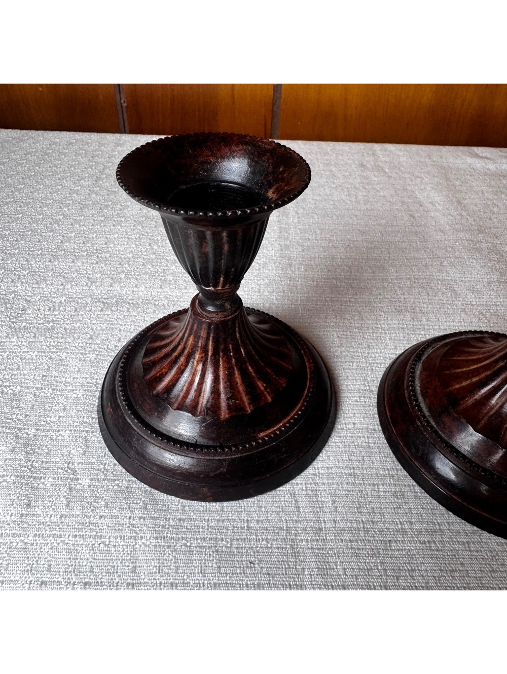 Vintage Hosley Solid Brass Candlestick Holders Pair Fluted Dark Patina India - Picture 5 of 9